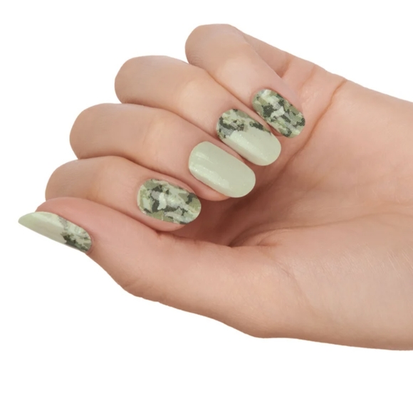 Stocking Stuffer! Color Street 100% Real Nail Polish Strips in Camo To My Rescue - Picture 2 of 7